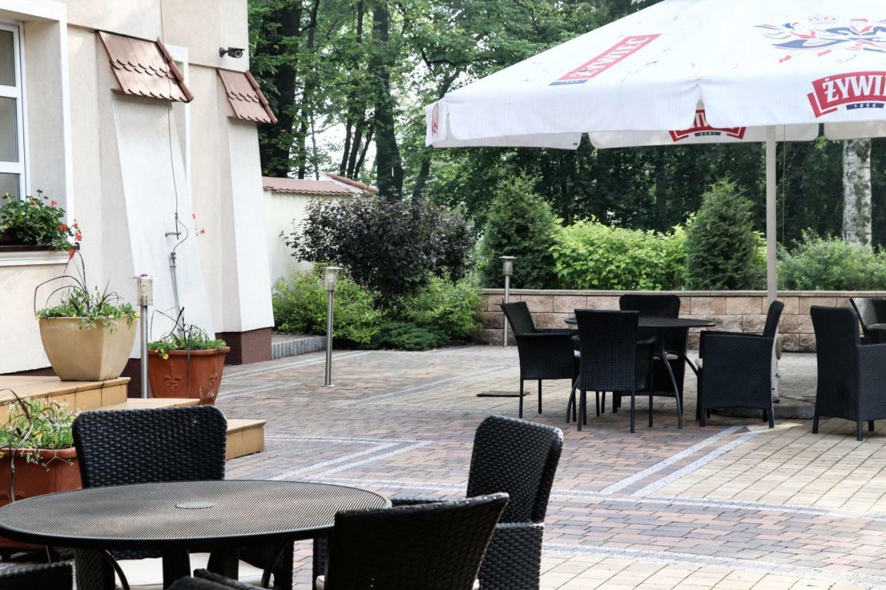 Hotel Pod Filarami Czeladz Exterior photo